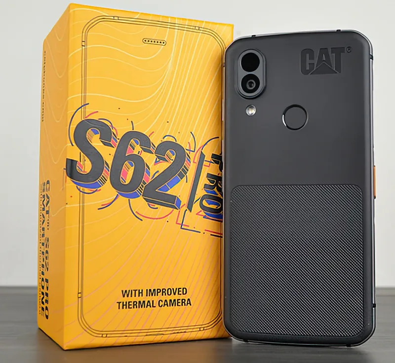 Back of the phone beside the box, marked with improved thermal camera